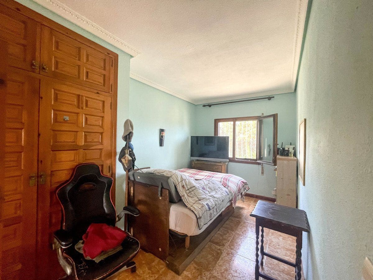 3 bedroom Villa for sale in Calpe / Calp with pool garage - € 490,000 (Ref: 8881320)