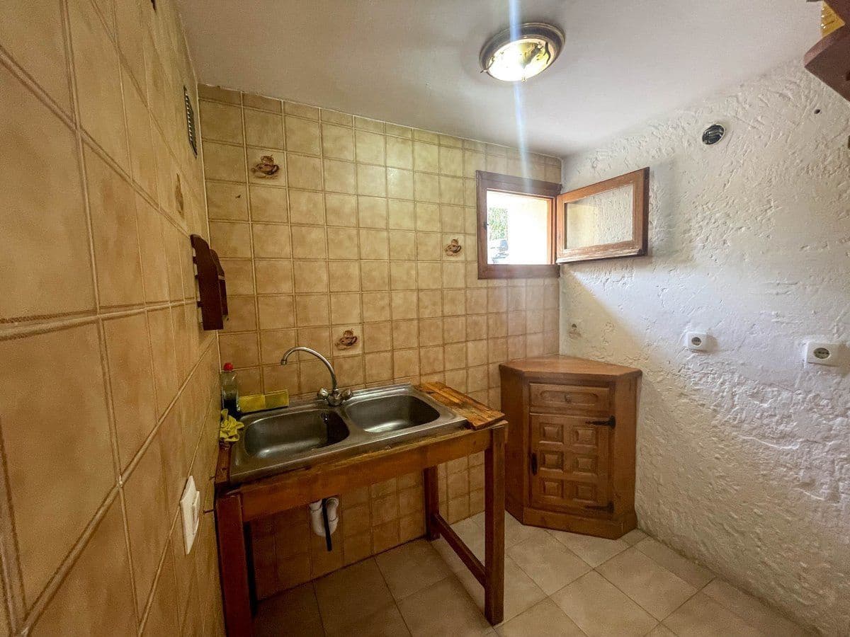 3 bedroom Villa for sale in Calpe / Calp with pool garage - € 490,000 (Ref: 8881320)