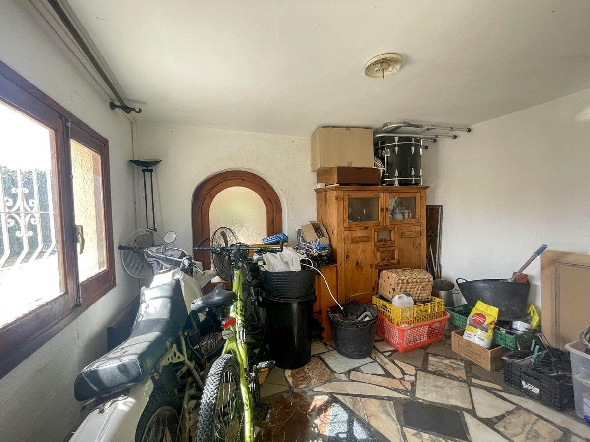 3 bedroom Villa for sale in Calpe / Calp with pool garage - € 490,000 (Ref: 8881320)