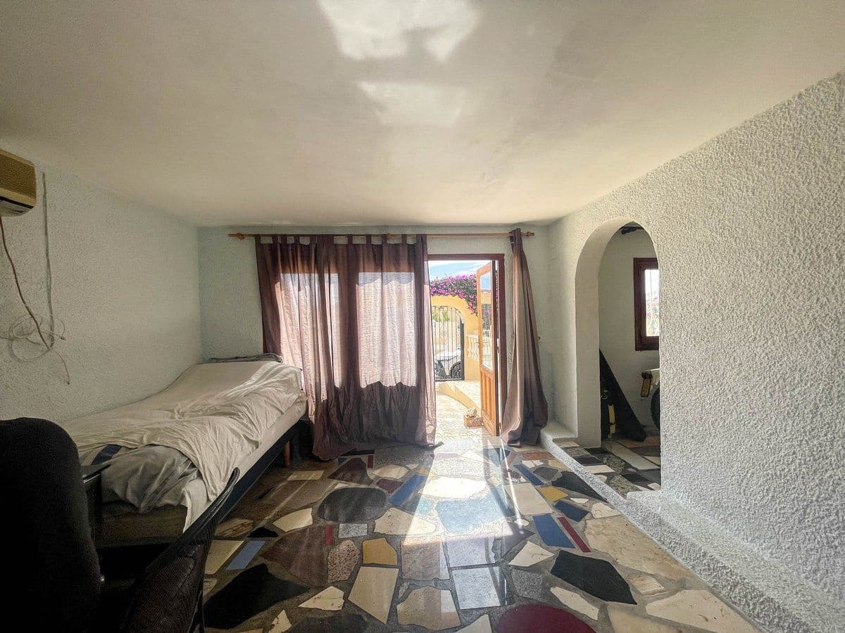 3 bedroom Villa for sale in Calpe / Calp with pool garage - € 490,000 (Ref: 8881320)