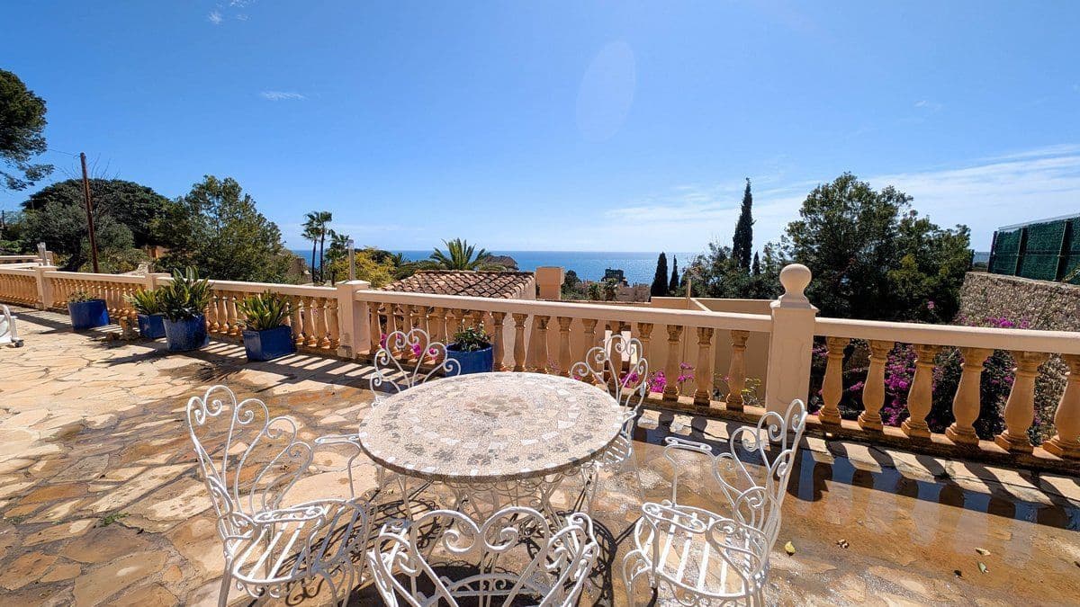 4 soverom Villa til salgs i Calpe / Calp med svømmebasseng garasje - € 899 000 (Ref: 8892130)