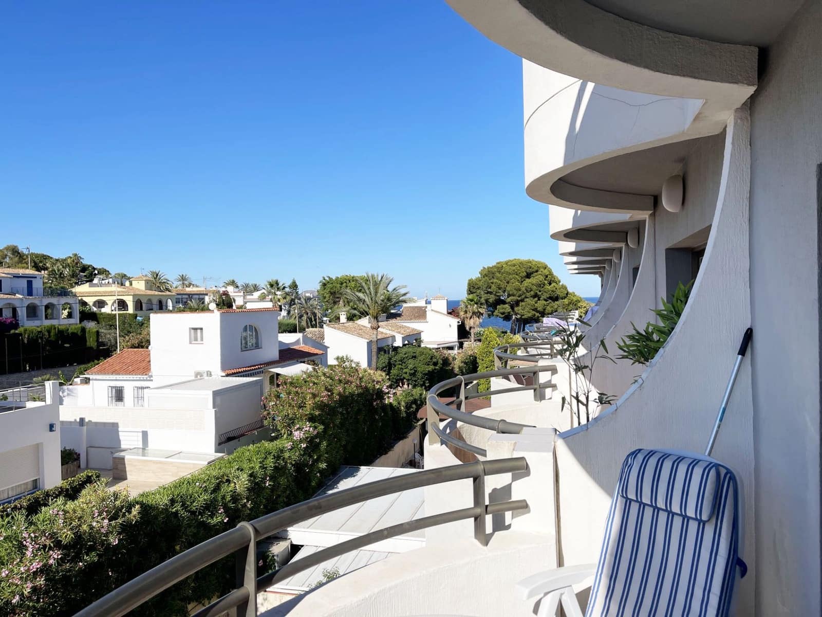 Studio zu verkaufen in Calpe / Calp mit Pool Garage - 115.000 € (Ref: 8901769)