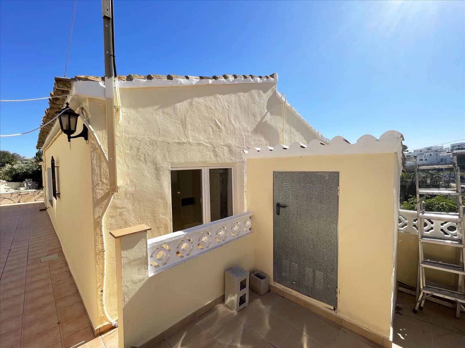 6 Zimmer Villa zu verkaufen in Benissa mit Garage - 595.000 € (Ref: 8914796)