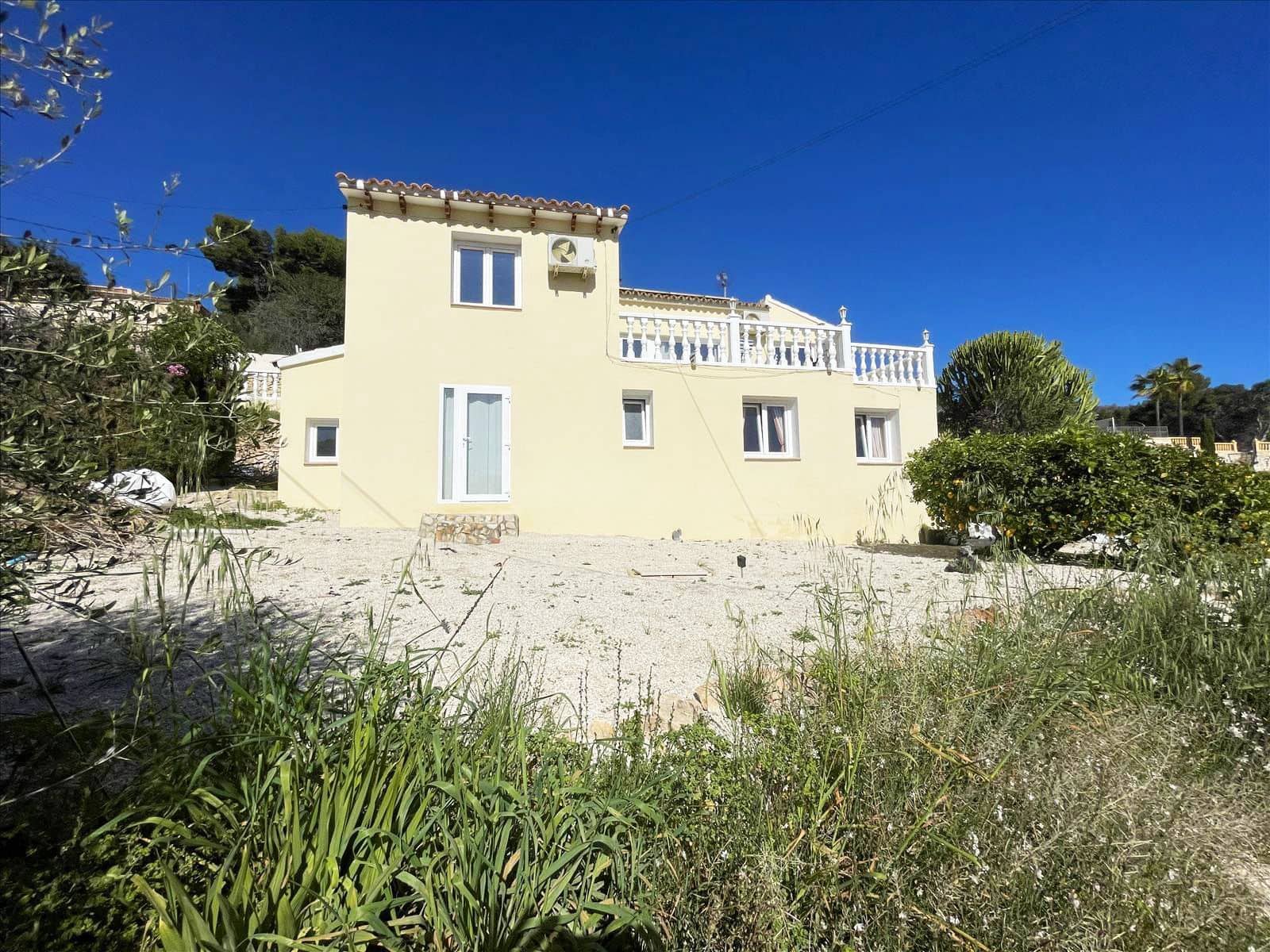 6 Zimmer Villa zu verkaufen in Benissa mit Garage - 595.000 € (Ref: 8914796)