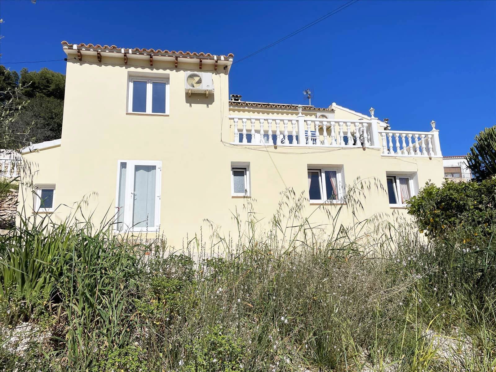 6 Zimmer Villa zu verkaufen in Benissa mit Garage - 595.000 € (Ref: 8914796)