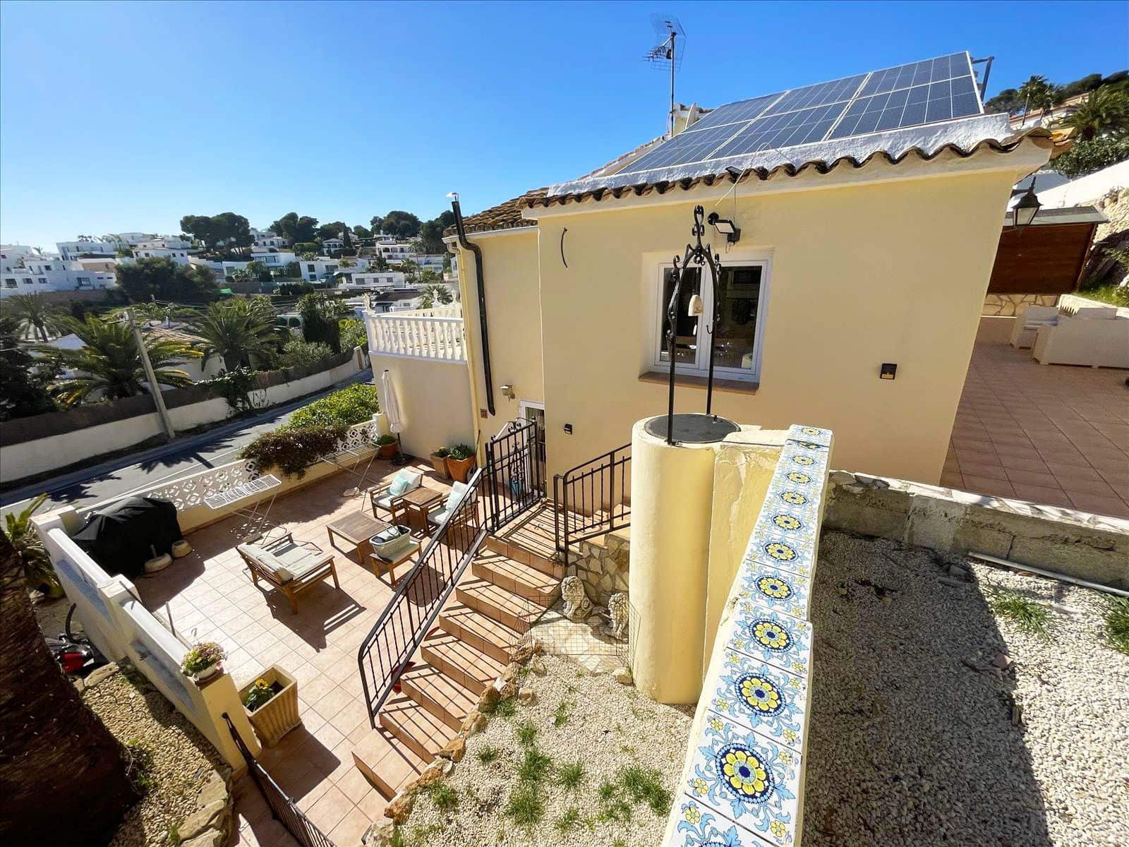 6 Zimmer Villa zu verkaufen in Benissa mit Garage - 595.000 € (Ref: 8914796)