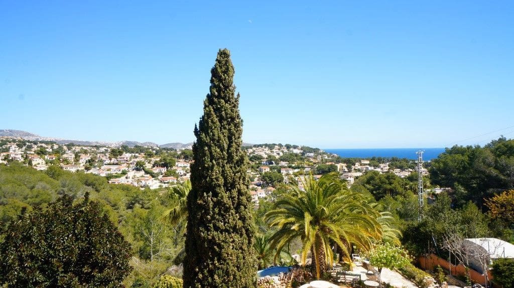 8 bedroom Villa for sale in Benissa with pool garage - € 995,000 (Ref: 8914797)