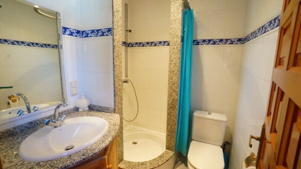 8 bedroom Villa for sale in Benissa with pool garage - € 995,000 (Ref: 8914797)