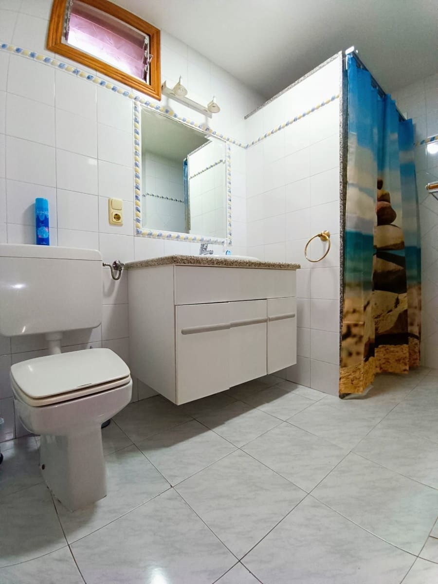 8 bedroom Villa for sale in Benissa with pool garage - € 995,000 (Ref: 8914797)