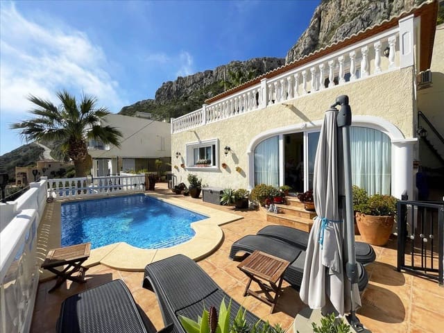 3 chambre Villa/Maison à vendre à Maryvilla, Calpe / Calp avec piscine garage - 699 500 € (Ref: 8942660)