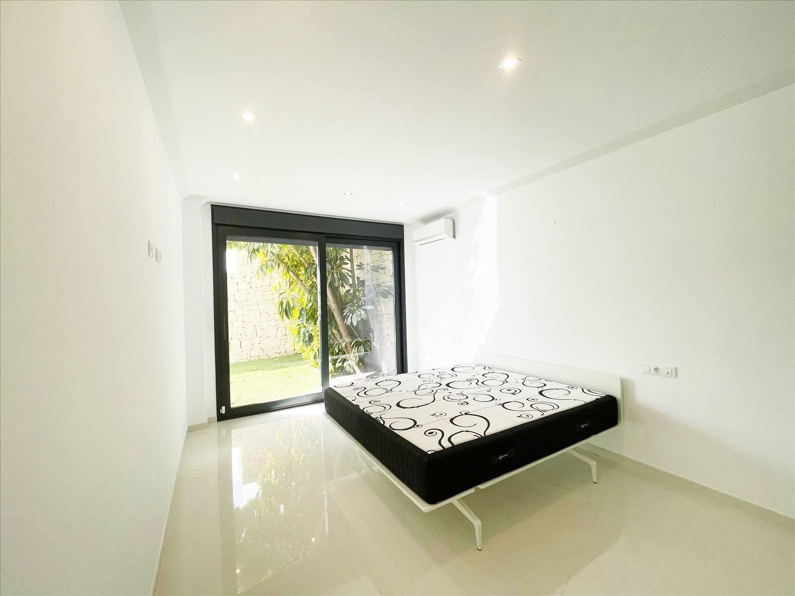 4 quarto Moradia para venda em Benissa com piscina garagem - 2 450 000 € (Ref: 8942663)