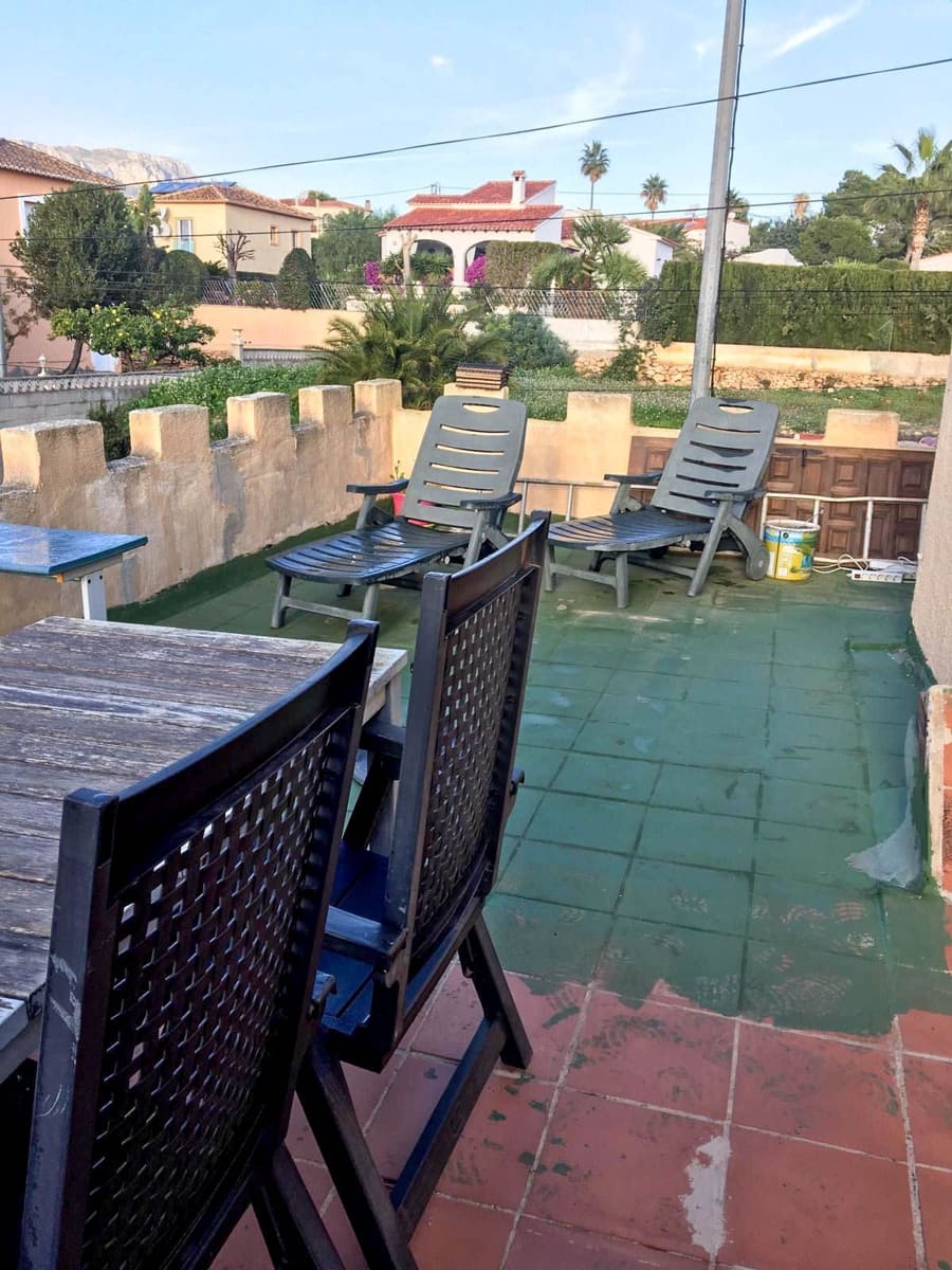 6 makuuhuone Huvila myytävänä paikassa Calpe / Calp mukana uima-altaan 
autotalli - 450 000 € (Ref: 8942664)