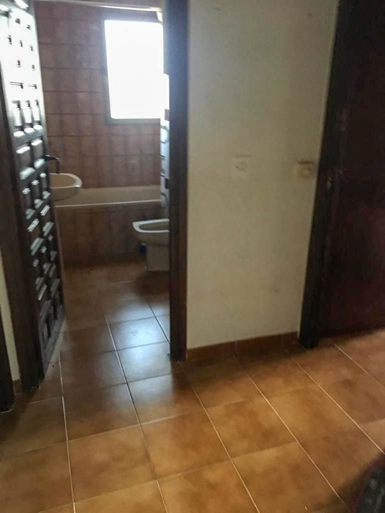 6 makuuhuone Huvila myytävänä paikassa Calpe / Calp mukana uima-altaan 
autotalli - 450 000 € (Ref: 8942664)