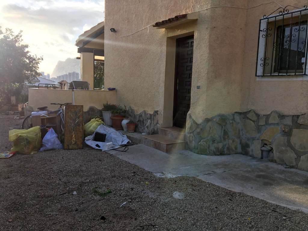 6 makuuhuone Huvila myytävänä paikassa Calpe / Calp mukana uima-altaan 
autotalli - 450 000 € (Ref: 8942664)