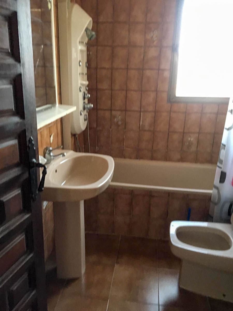 6 makuuhuone Huvila myytävänä paikassa Calpe / Calp mukana uima-altaan 
autotalli - 450 000 € (Ref: 8942664)