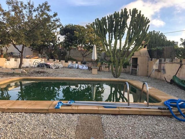 6 makuuhuone Huvila myytävänä paikassa Calpe / Calp mukana uima-altaan 
autotalli - 450 000 € (Ref: 8942664)