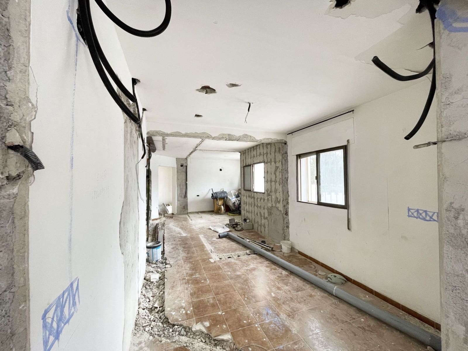 6 bedroom Villa for sale in Calpe / Calp with pool garage - € 449,000 (Ref: 8942664)