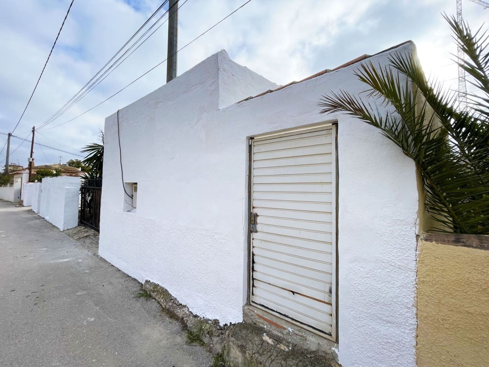 6 bedroom Villa for sale in Calpe / Calp with pool garage - € 449,000 (Ref: 8942664)