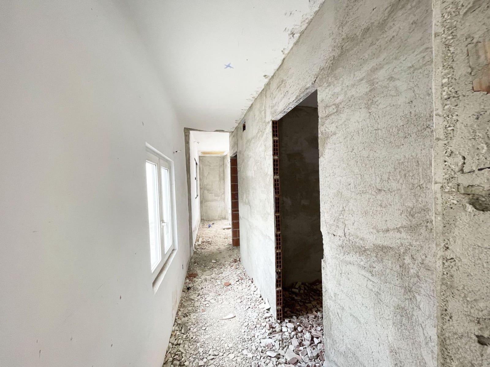 6 bedroom Villa for sale in Calpe / Calp with pool garage - € 449,000 (Ref: 8942664)