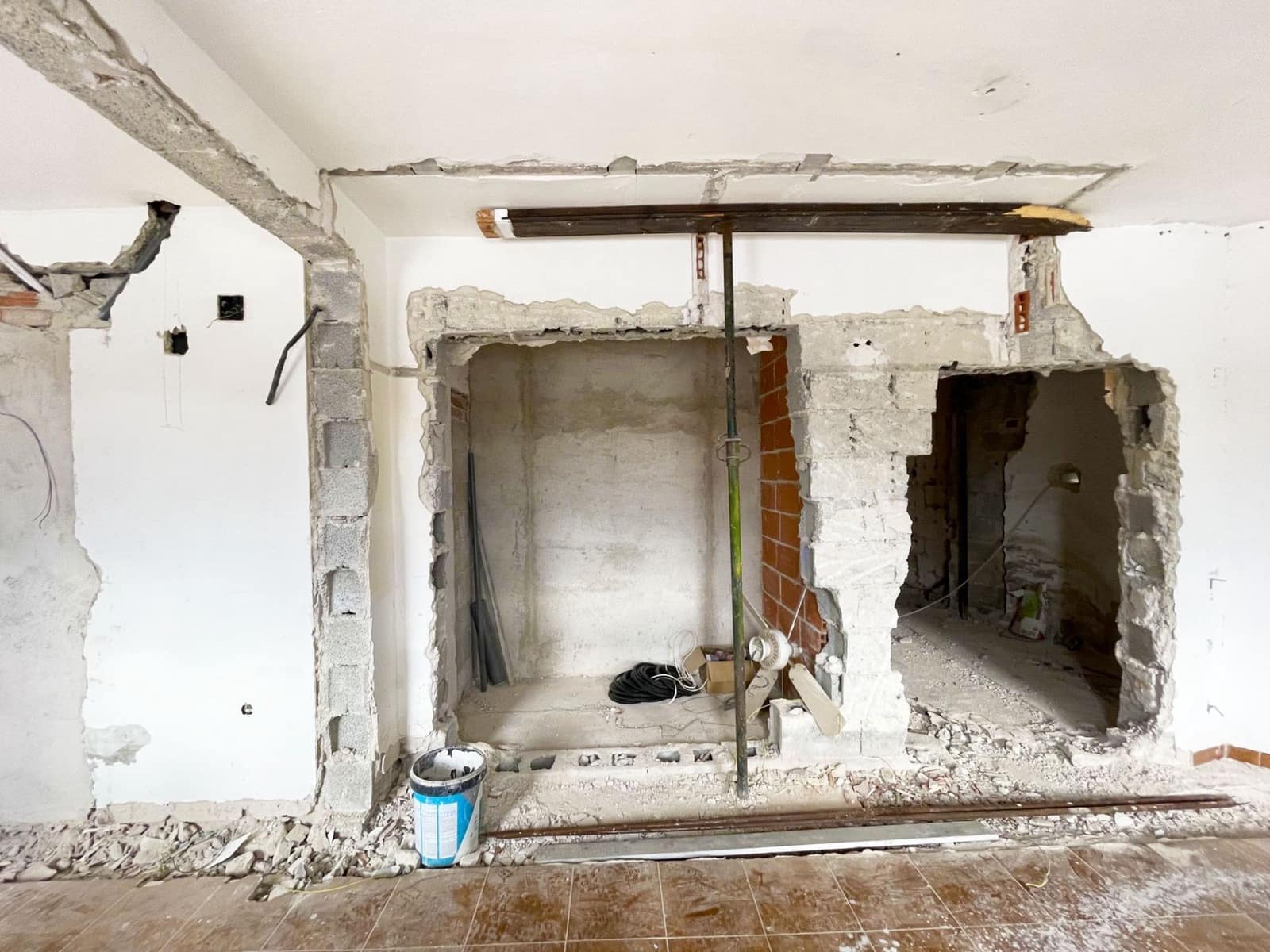 6 bedroom Villa for sale in Calpe / Calp with pool garage - € 449,000 (Ref: 8942664)