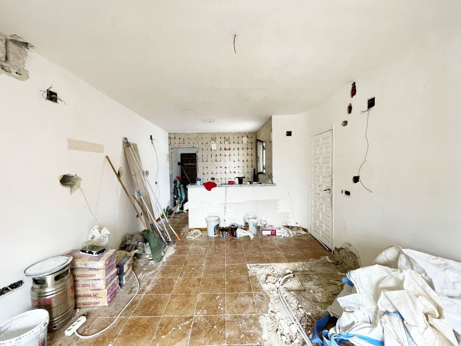 6 bedroom Villa for sale in Calpe / Calp with pool garage - € 449,000 (Ref: 8942664)