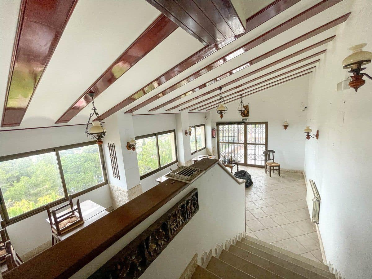 5 bedroom Villa for sale in Calpe / Calp with garage - € 1,290,000 (Ref: 8942666)