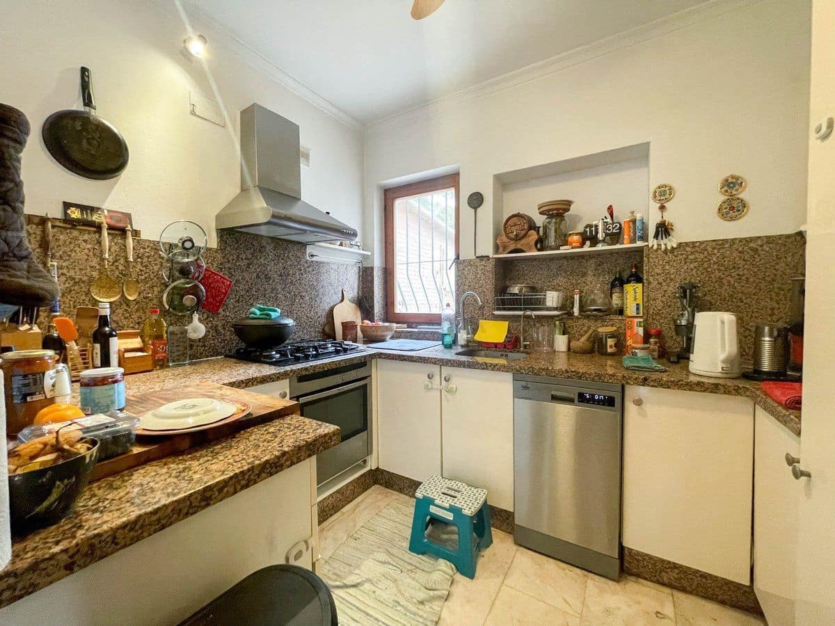 4 soveværelse Villa til salg i Montemar med swimmingpool garage - € 700.000 (Ref: 8942668)