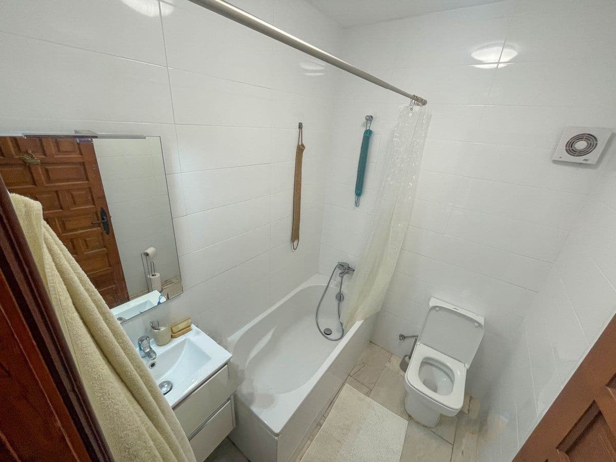 4 soveværelse Villa til salg i Montemar med swimmingpool garage - € 700.000 (Ref: 8942668)