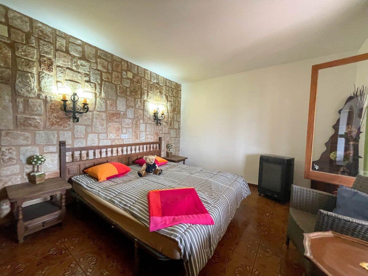 4 Zimmer Villa zu verkaufen in Montemar mit Pool Garage - 695.000 € (Ref: 8942669)