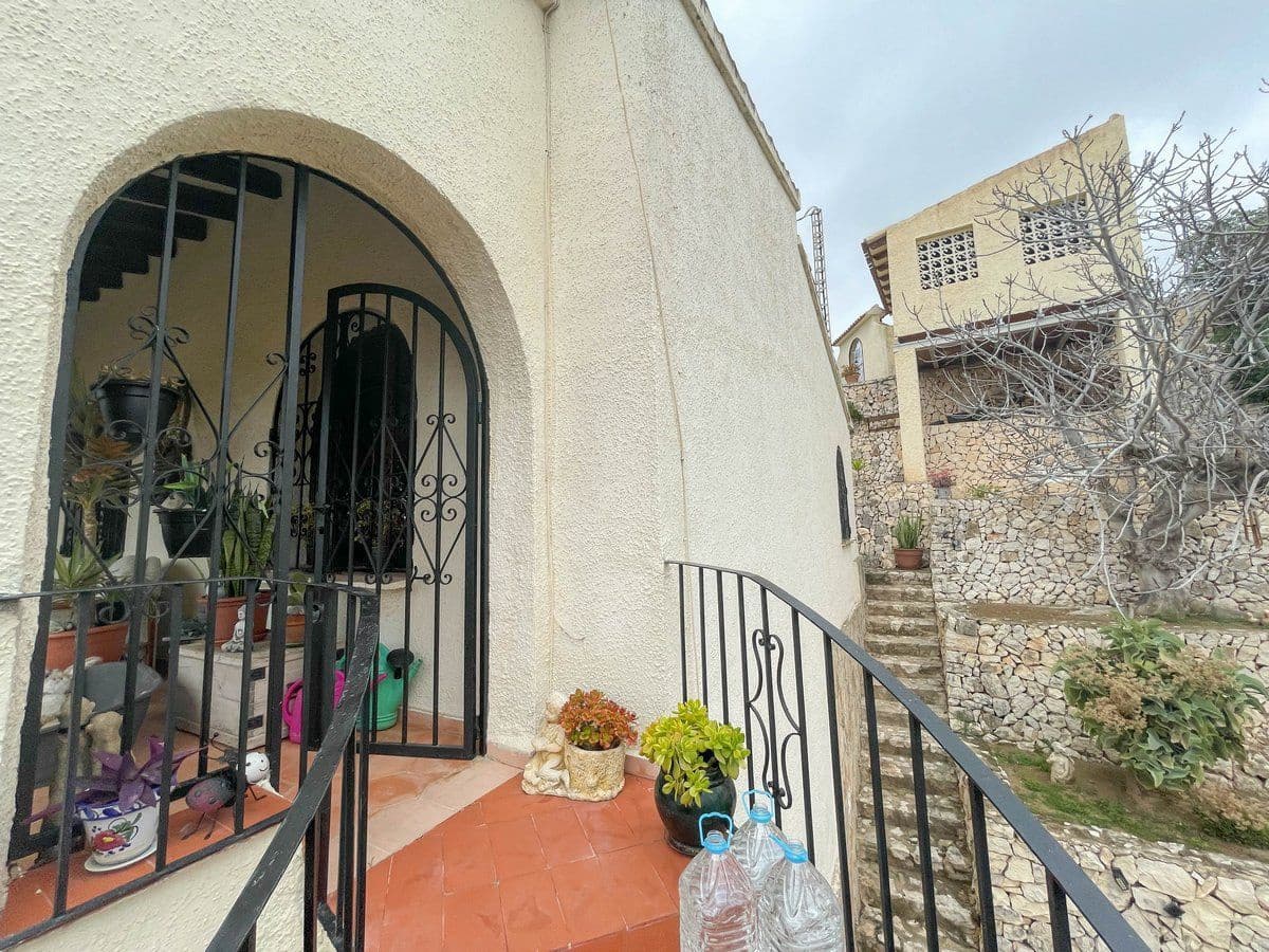 4 Zimmer Villa zu verkaufen in Montemar mit Pool Garage - 695.000 € (Ref: 8942669)