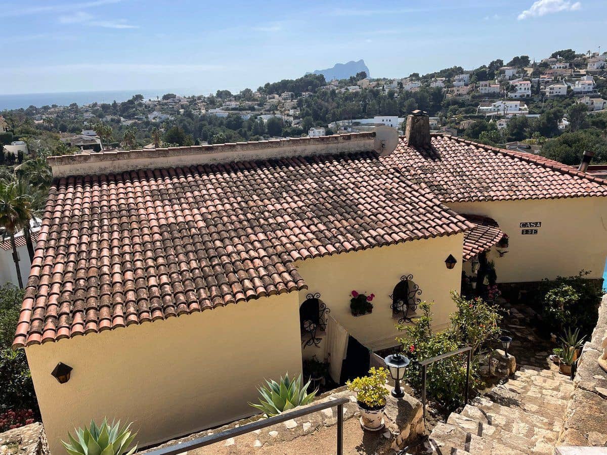 4 Zimmer Villa zu verkaufen in Montemar mit Pool Garage - 695.000 € (Ref: 8942669)