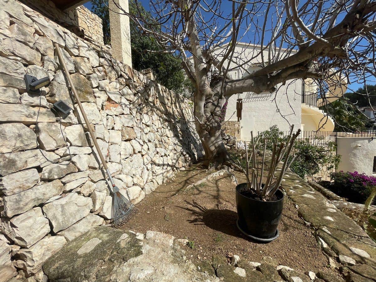 4 Zimmer Villa zu verkaufen in Montemar mit Pool Garage - 695.000 € (Ref: 8942669)