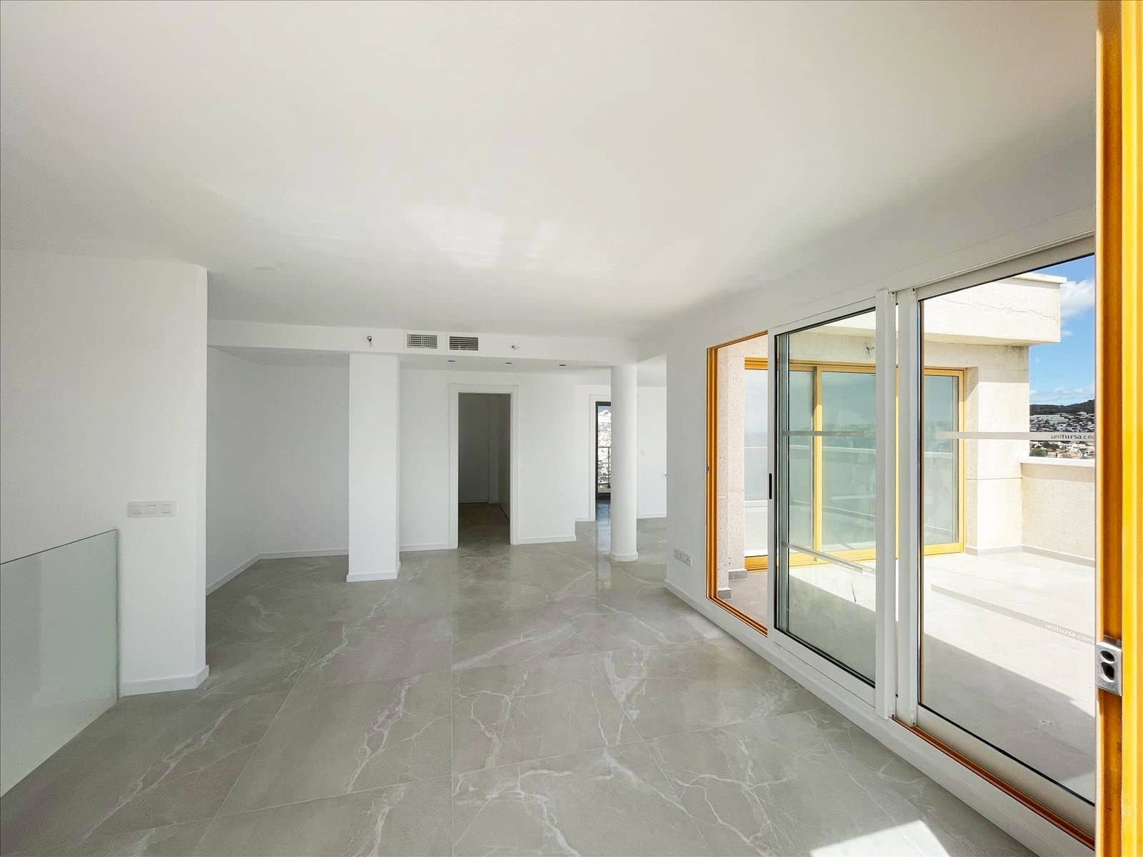 3 quarto Penthouse para venda em Calpe / Calp com piscina garagem - 849 000 € (Ref: 8969972)