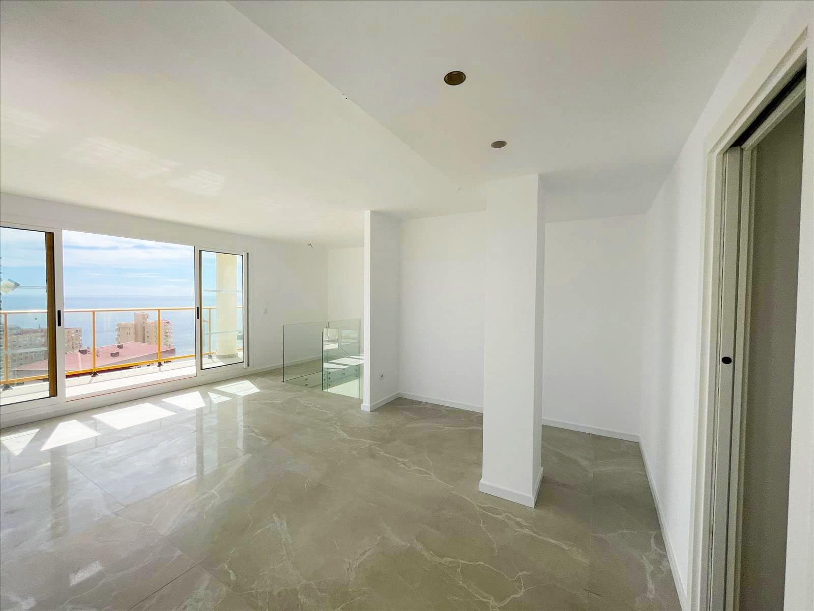 3 quarto Penthouse para venda em Calpe / Calp com piscina garagem - 849 000 € (Ref: 8969972)