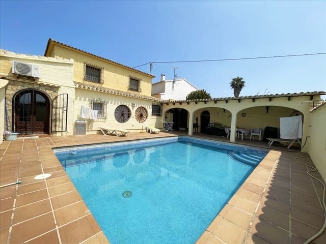 4 Zimmer Villa zu verkaufen in Benissa mit Pool Garage - 539.000 € (Ref: 9034232)