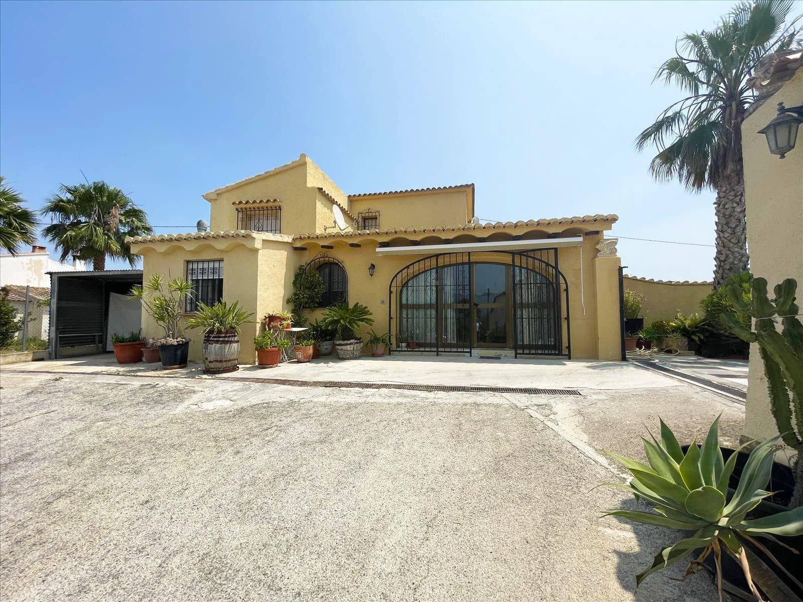 4 Zimmer Villa zu verkaufen in Benissa mit Pool Garage - 539.000 € (Ref: 9034232)