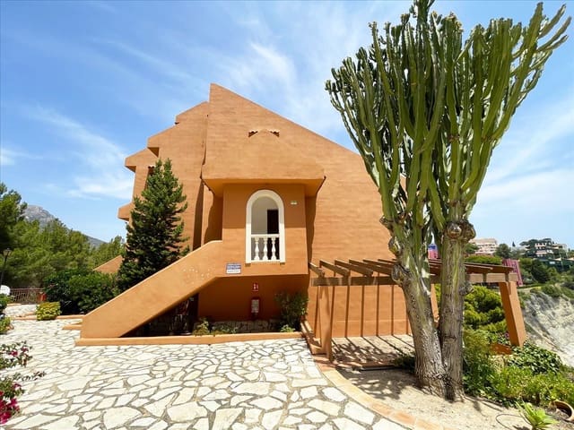3 makuuhuone Bungalow myytävänä paikassa Manzanera - Tosal, Calpe / Calp mukana uima-altaan 
autotalli - 499 000 € (Ref: 9062133)