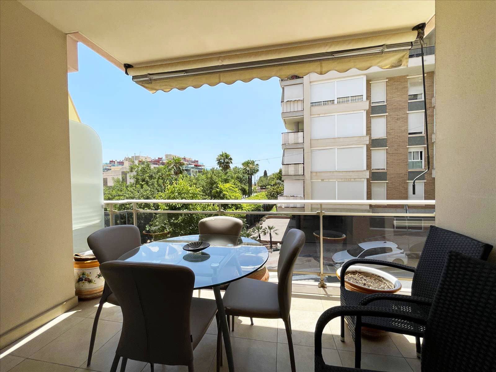 3 Zimmer Apartment zu verkaufen in Calpe / Calp mit Garage - 315.000 € (Ref: 9076097)