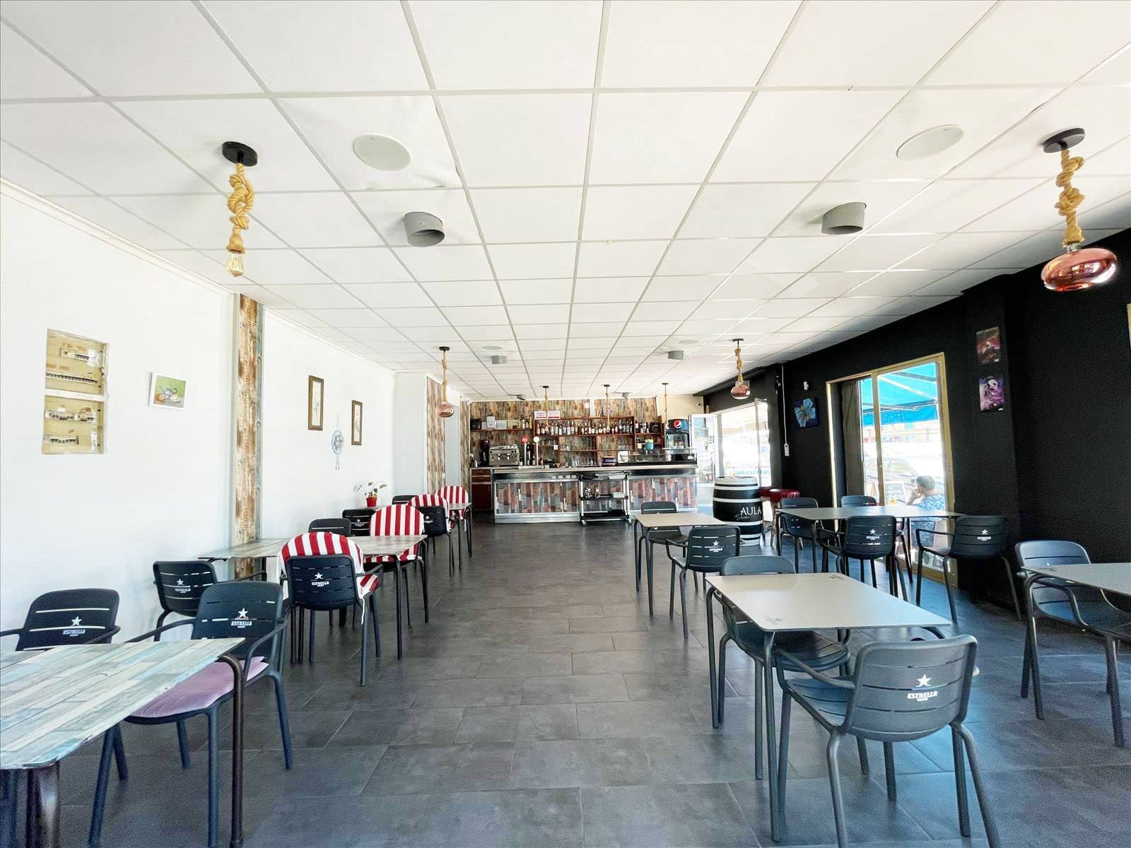 Erhverv til salg i Calpe / Calp med garage - € 350.000 (Ref: 9102719)