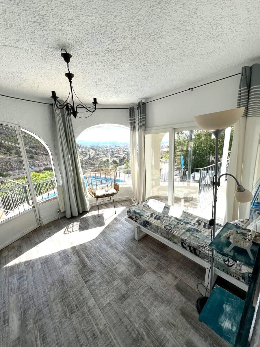 5 chambre Villa/Maison à vendre à Calpe / Calp avec piscine garage - 635 000 € (Ref: 9127980)