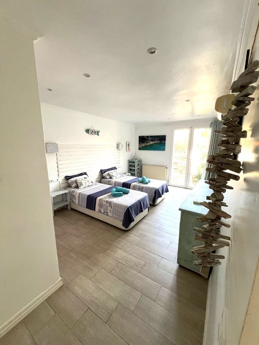 5 chambre Villa/Maison à vendre à Calpe / Calp avec piscine garage - 635 000 € (Ref: 9127980)