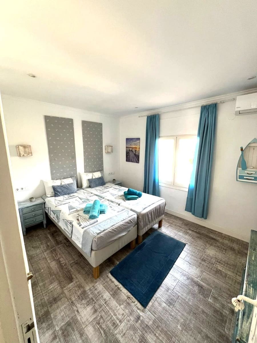 5 chambre Villa/Maison à vendre à Calpe / Calp avec piscine garage - 635 000 € (Ref: 9127980)