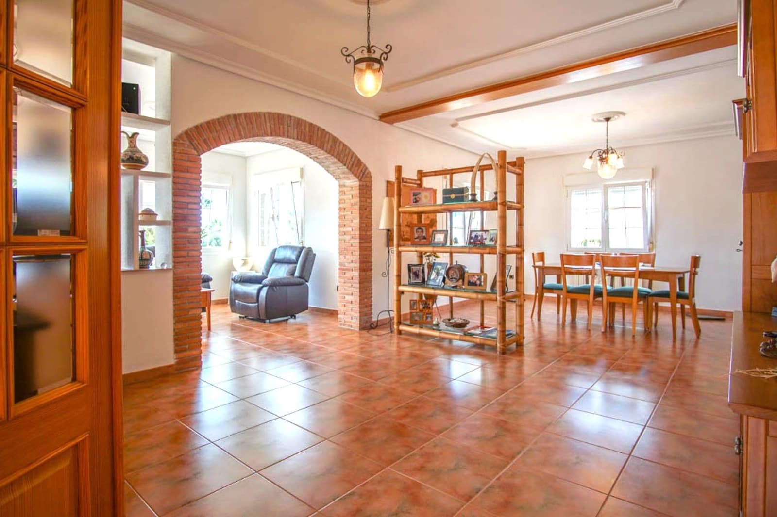 5 quarto Moradia para venda em Calpe / Calp com piscina garagem - 725 000 € (Ref: 9127981)