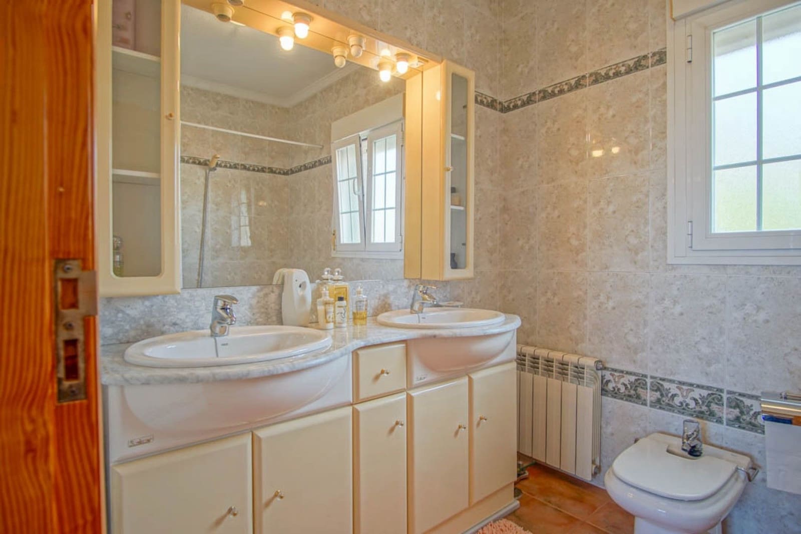 5 quarto Moradia para venda em Calpe / Calp com piscina garagem - 725 000 € (Ref: 9127981)