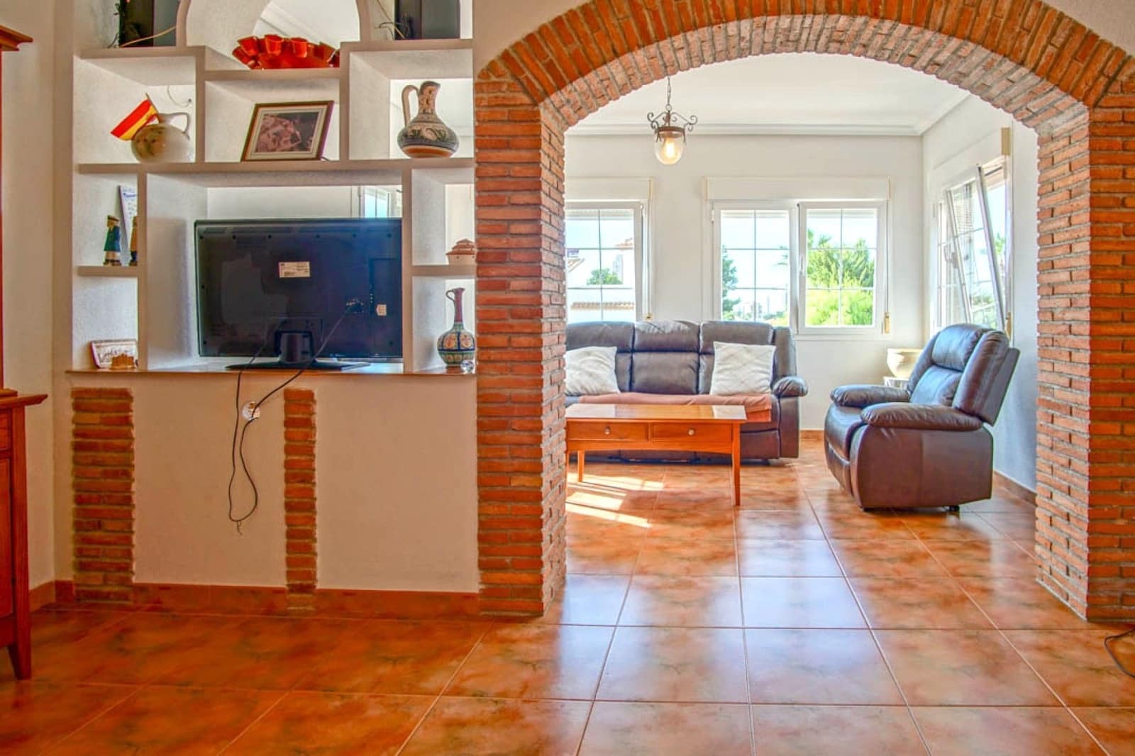 5 quarto Moradia para venda em Calpe / Calp com piscina garagem - 725 000 € (Ref: 9127981)