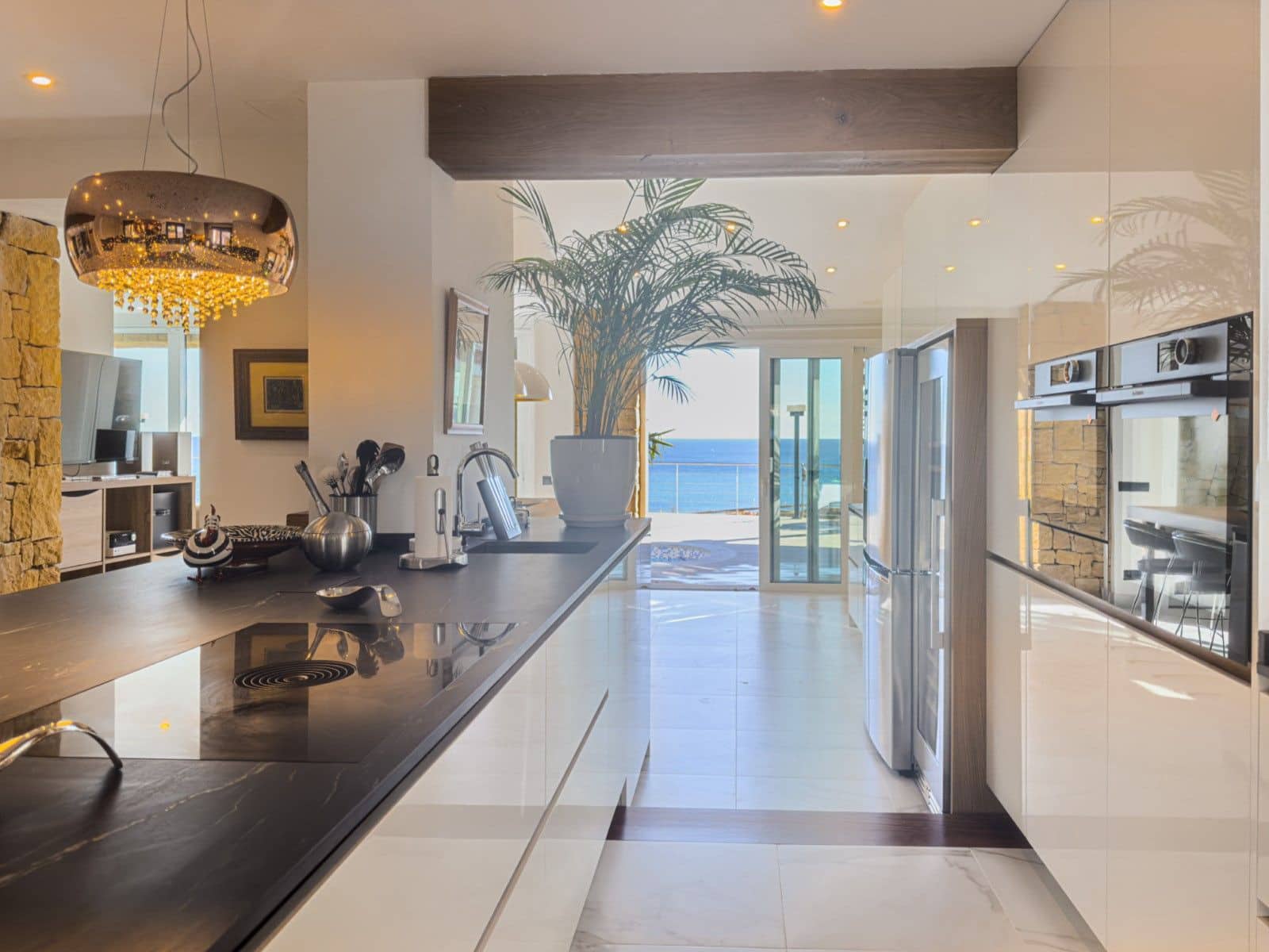 4 bedroom Villa for sale in Benissa with pool garage - € 2,490,000 (Ref: 9127982)