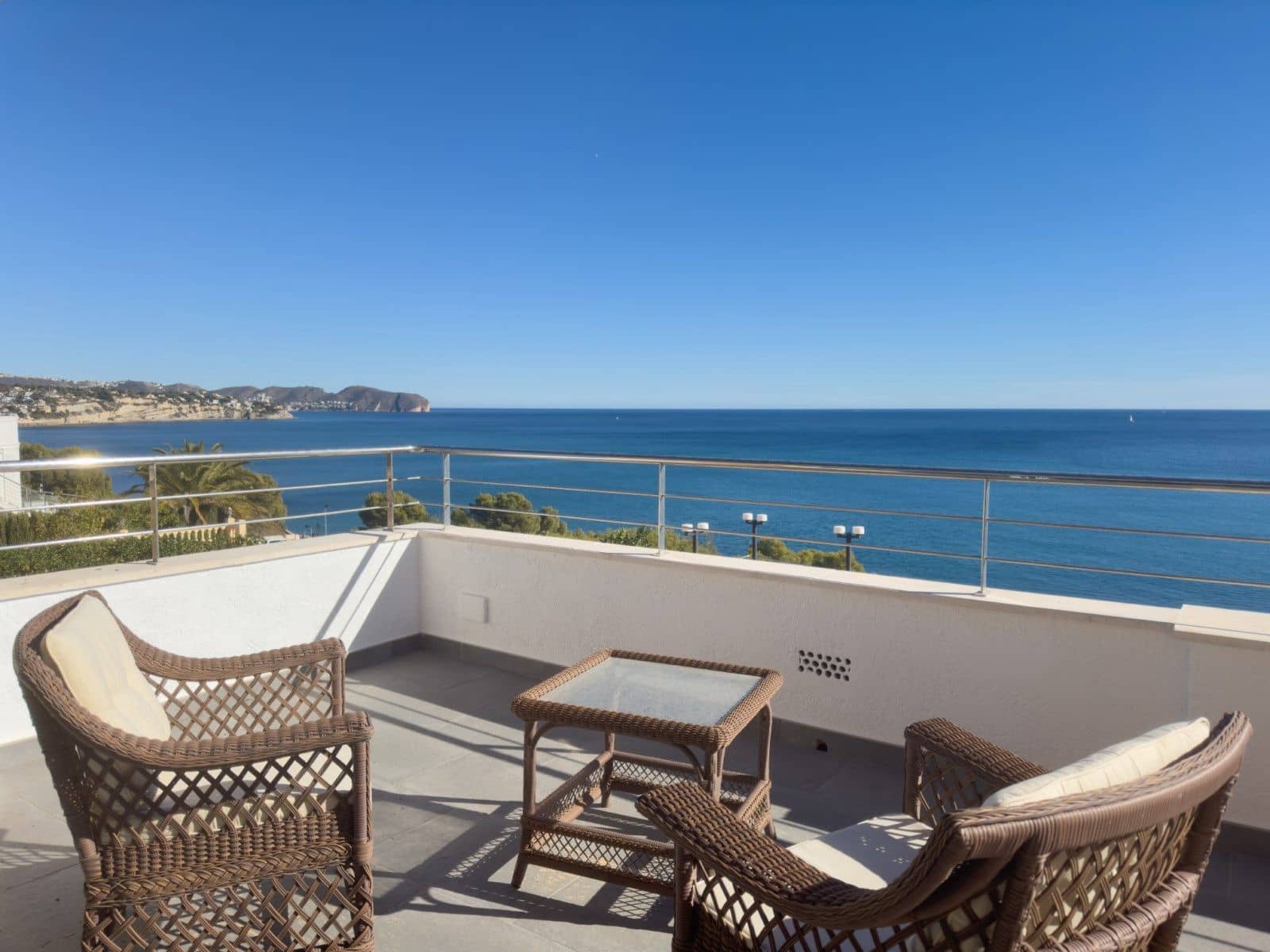 4 bedroom Villa for sale in Benissa with pool garage - € 2,490,000 (Ref: 9127982)