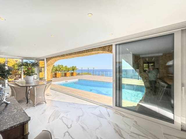 4 slaapkamer Villa te koop in Benissa met zwembad garage - € 2.490.000 (Ref: 9127982)