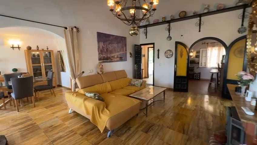 4 sovrum Villa till salu i Calpe / Calp med pool garage - 890 000 € (Ref: 9145236)