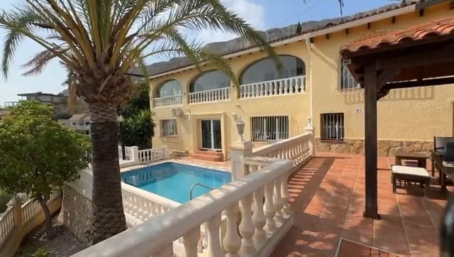4 chambre Villa/Maison à vendre à Maryvilla, Calpe / Calp avec piscine garage - 890 000 € (Ref: 9145236)